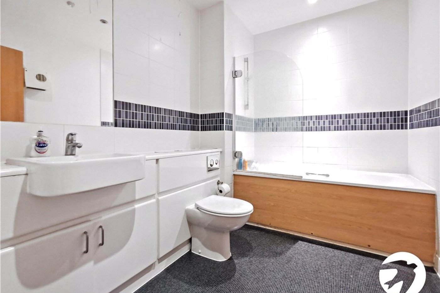 2 bedroom property for sale in Orpington | Robinson Jackson