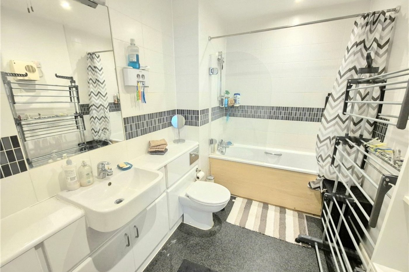2 bedroom property for sale in Orpington | Robinson Jackson