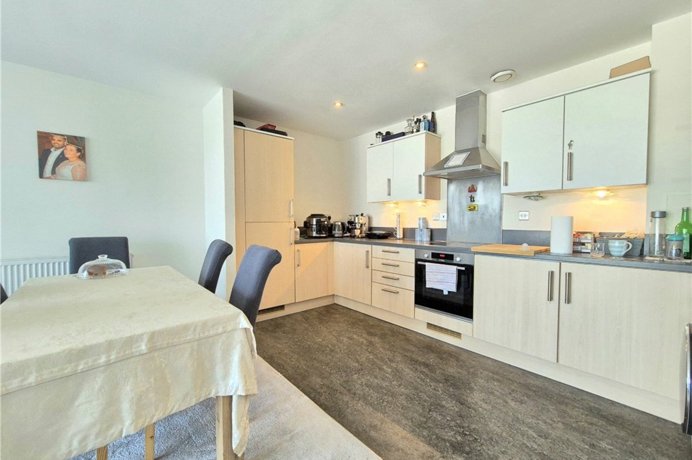 2 bedroom property for sale in Orpington | Robinson Jackson