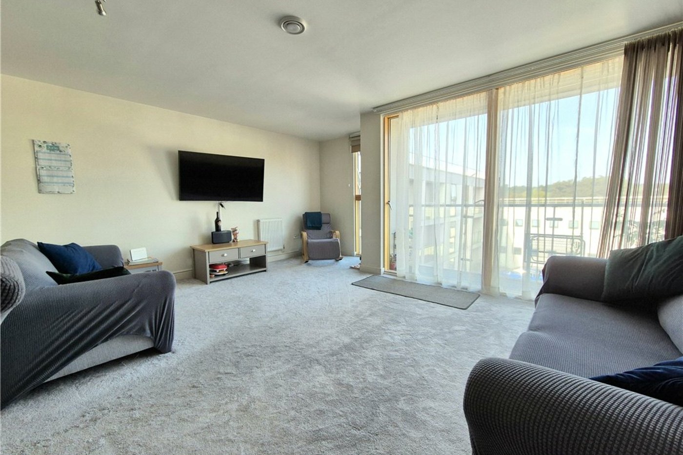 2 bedroom property for sale in Orpington | Robinson Jackson