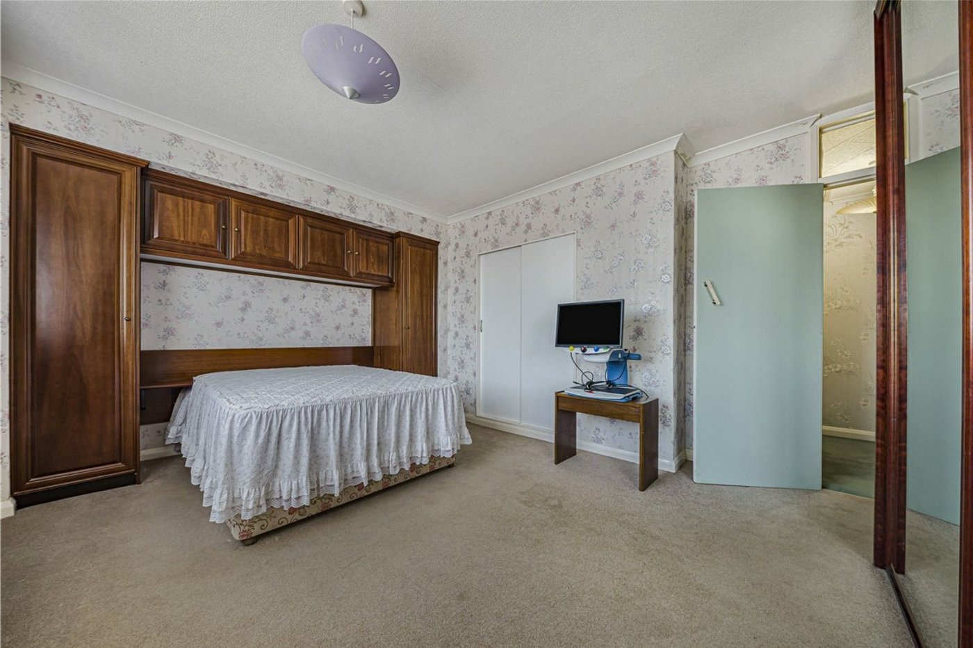 3 bedroom house for sale in Orpington | Robinson Jackson