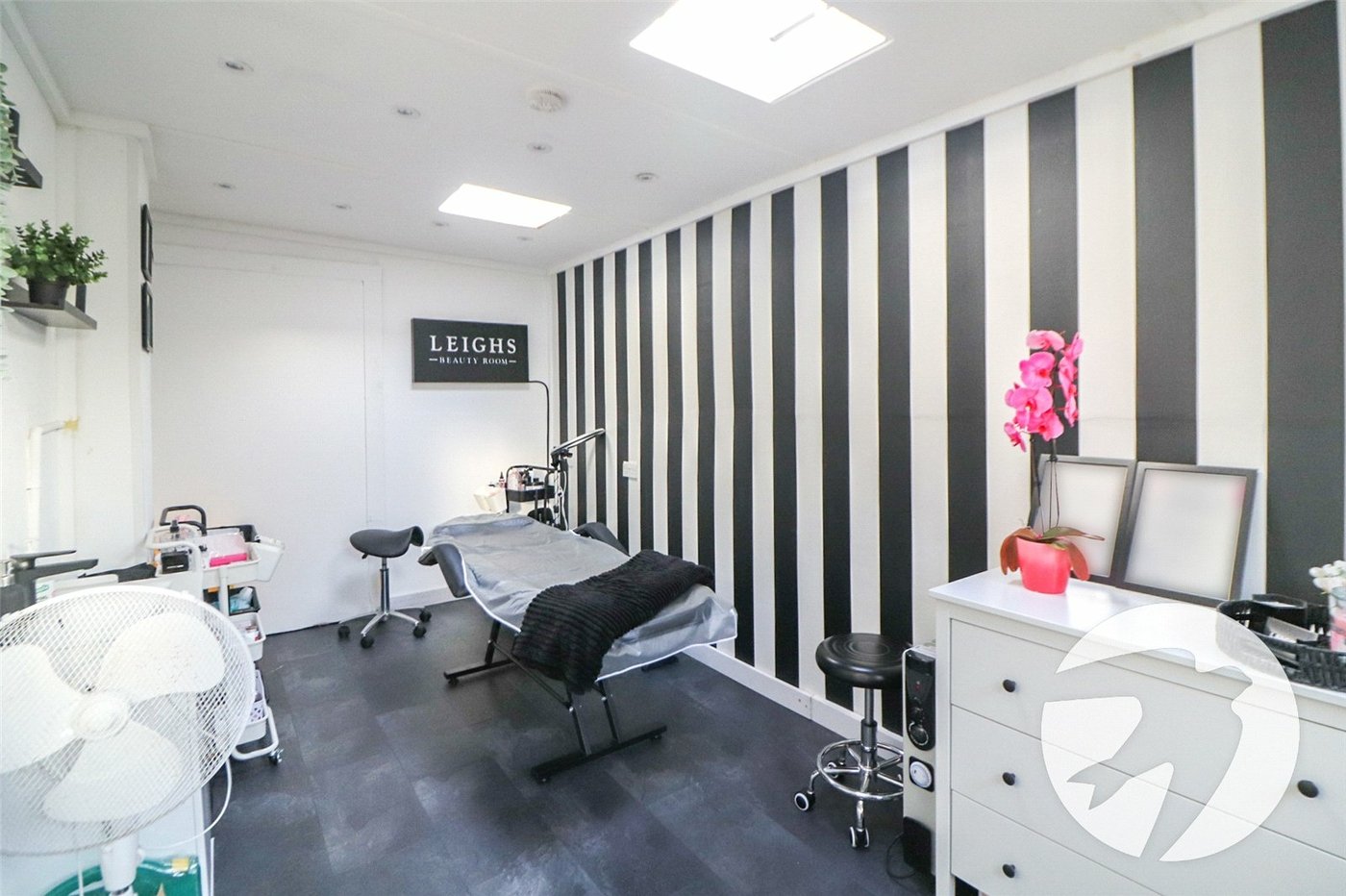 3 bedroom house for sale in Erith | Robinson Jackson