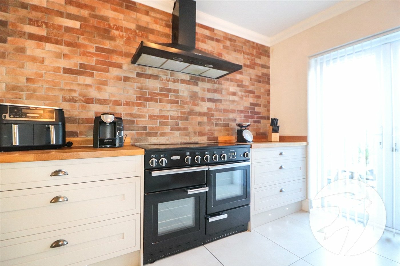3 bedroom house for sale in Erith | Robinson Jackson