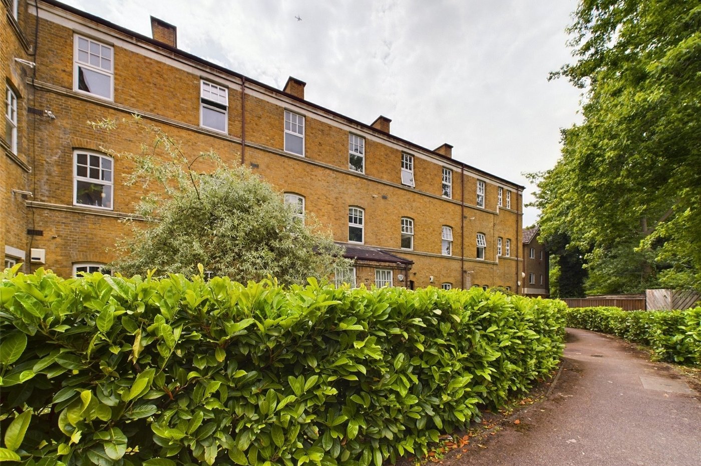 1 bedroom property for sale in London | Robinson Jackson