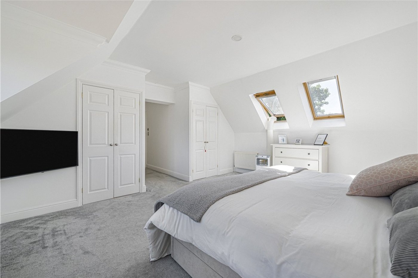5 bedroom house for sale in Locksbottom | Robinson Jackson