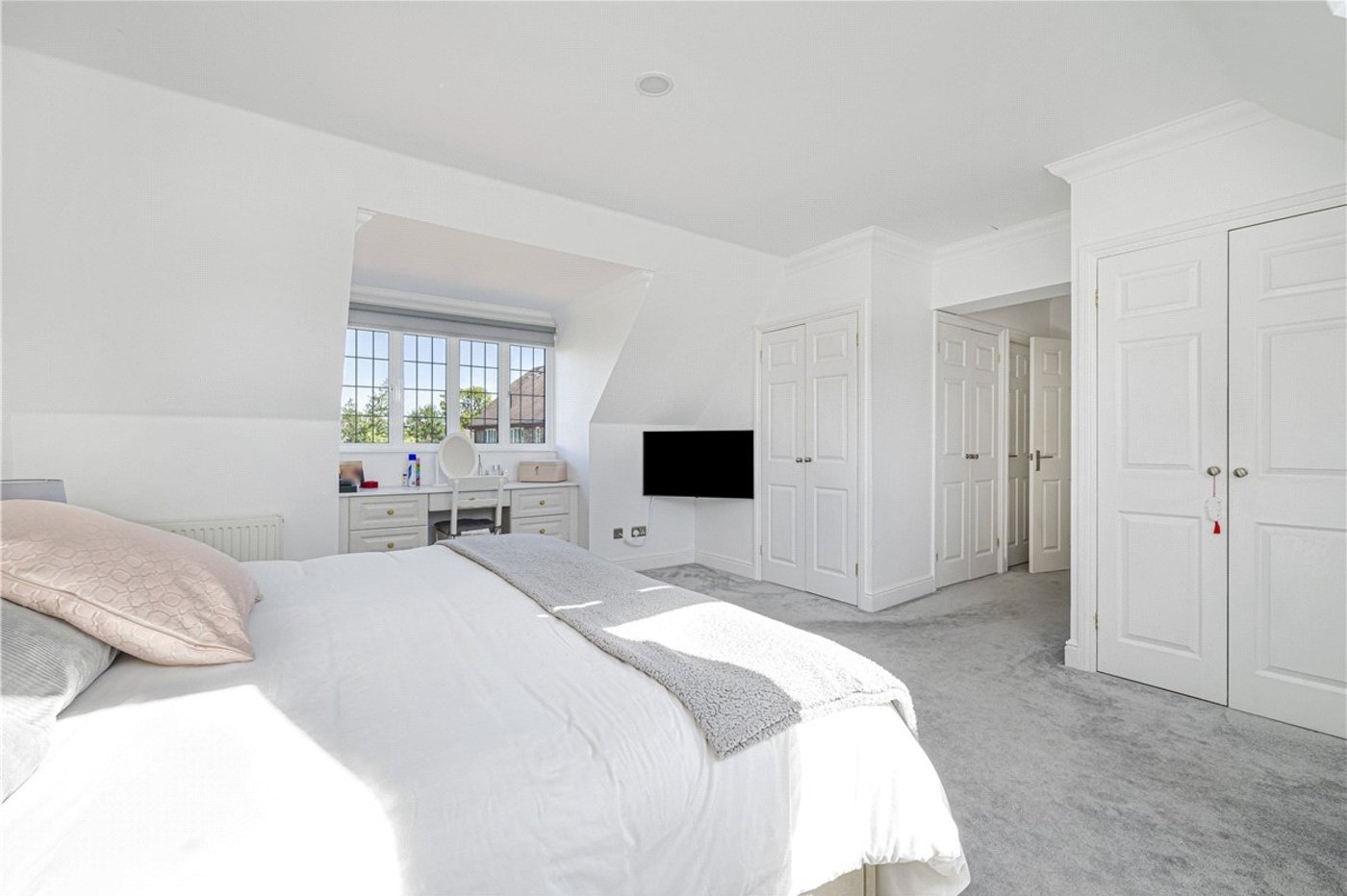 5 bedroom house for sale in Locksbottom | Robinson Jackson