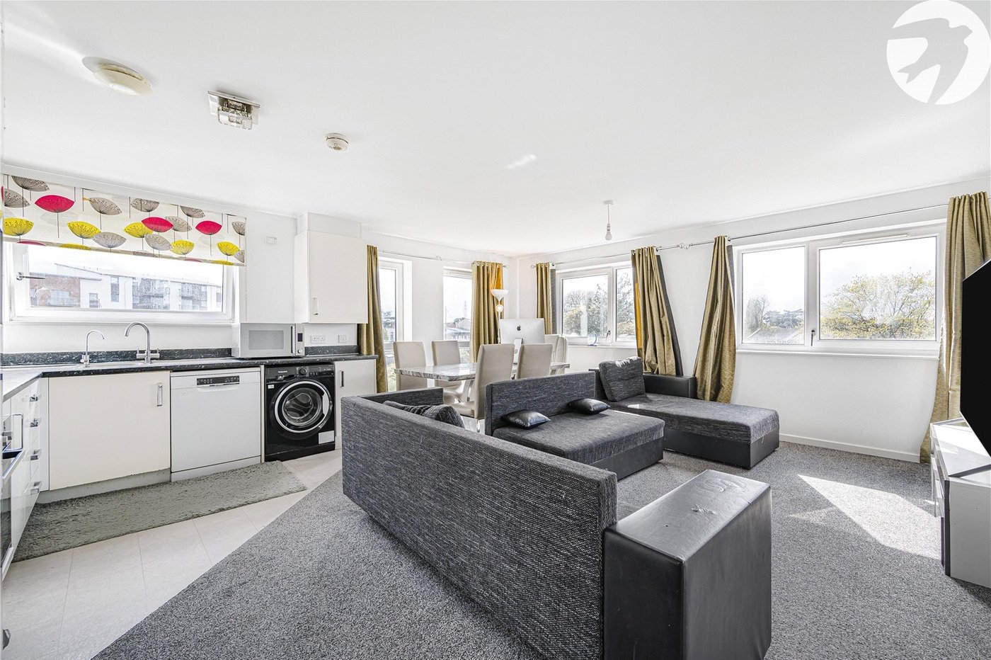 2 bedroom property for sale in Stones Avenue | Robinson Jackson