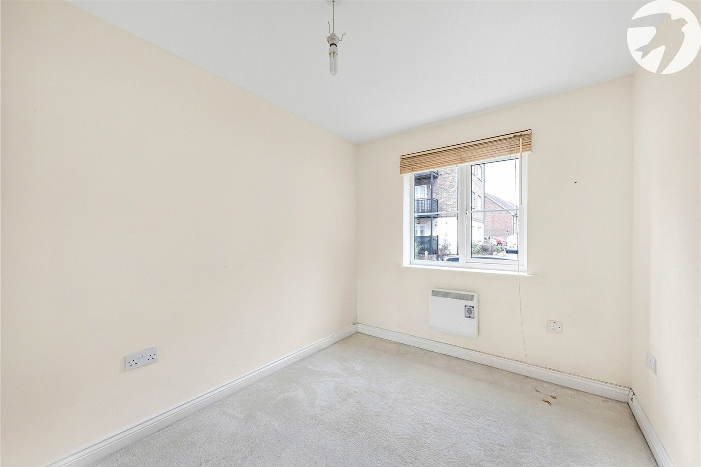 2 bedroom property for sale in Dartford | Robinson Jackson