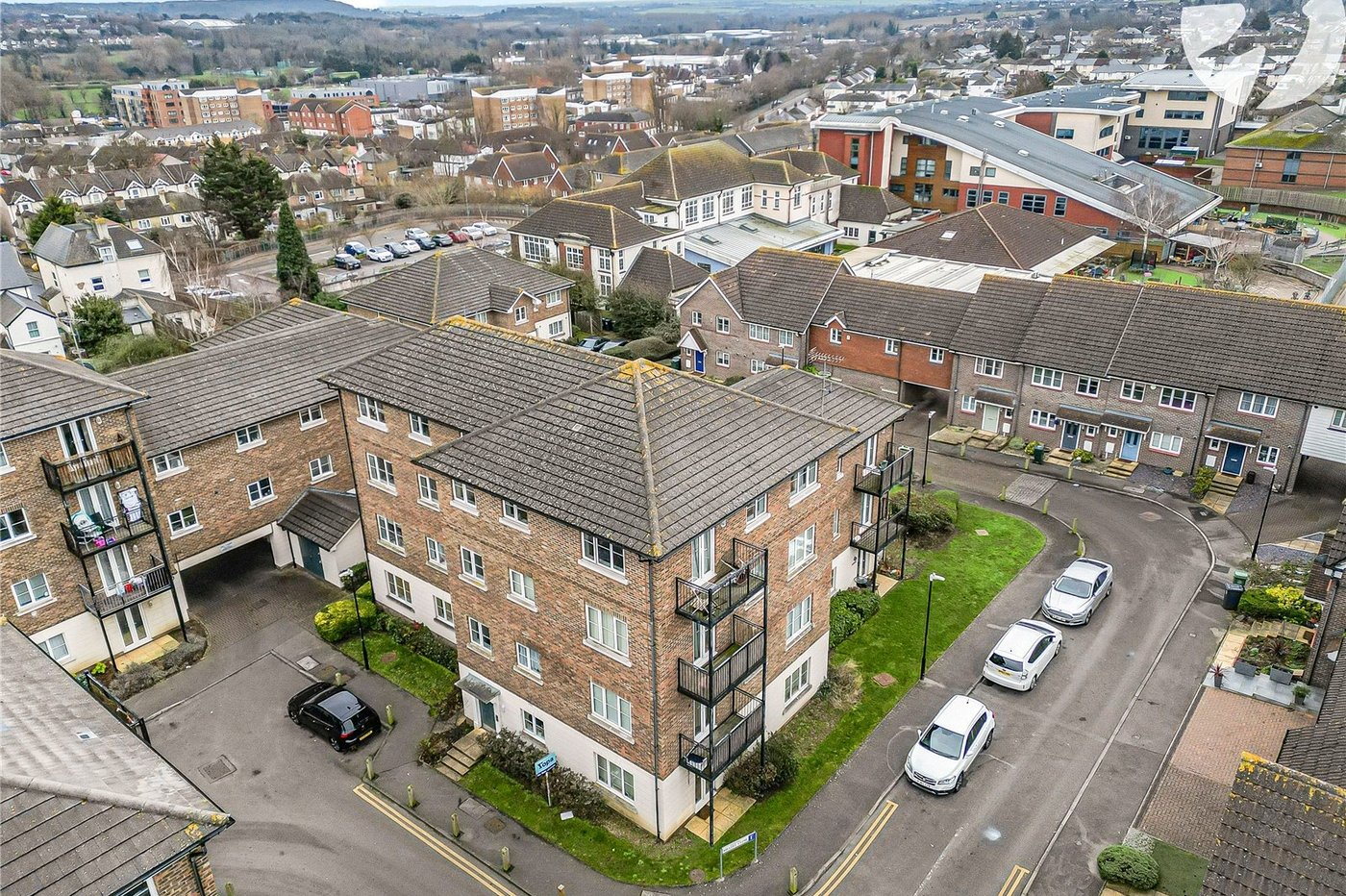 2 bedroom property for sale in Dartford | Robinson Jackson