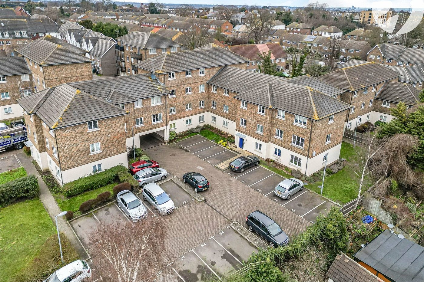 2 bedroom property for sale in Dartford | Robinson Jackson