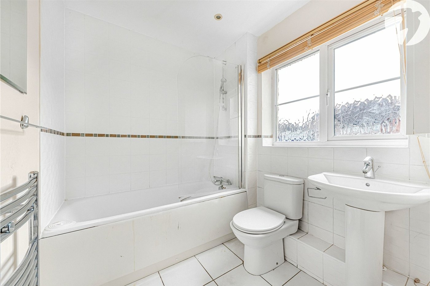 2 bedroom property for sale in Dartford | Robinson Jackson