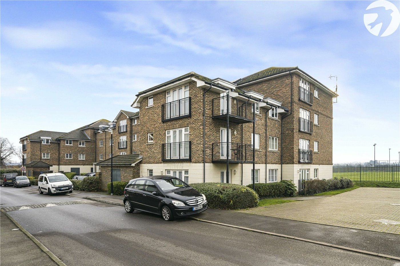 2 bedroom property for sale in Dartford | Robinson Jackson