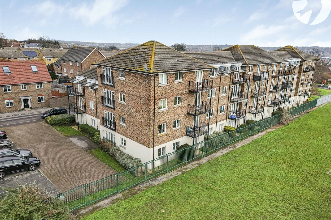 2 bedroom property for sale in Dartford | Robinson Jackson