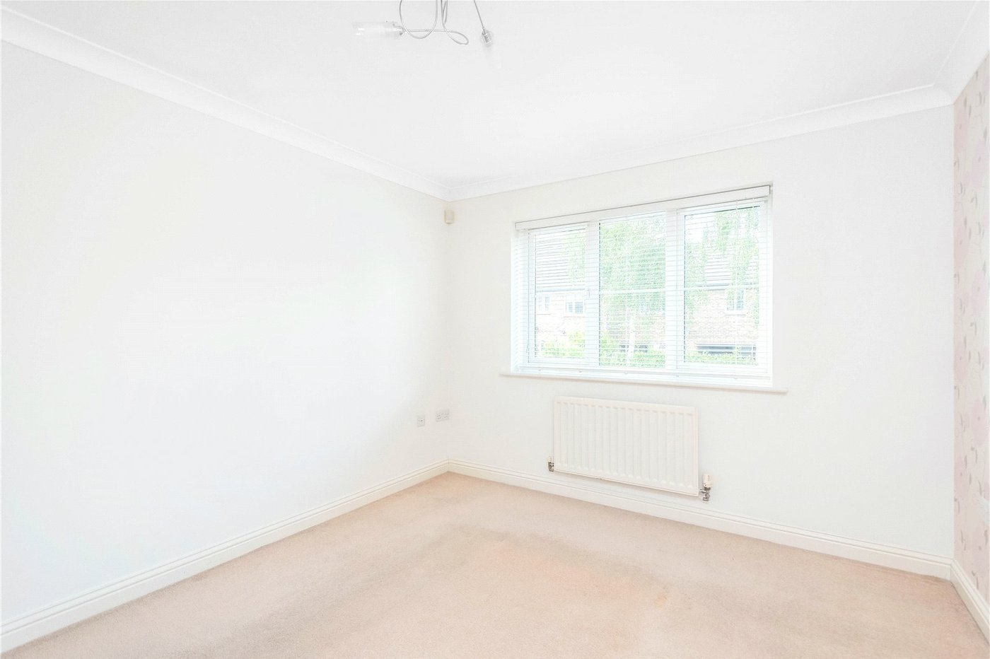 2 bedroom property for sale in West Dartford | Robinson Jackson