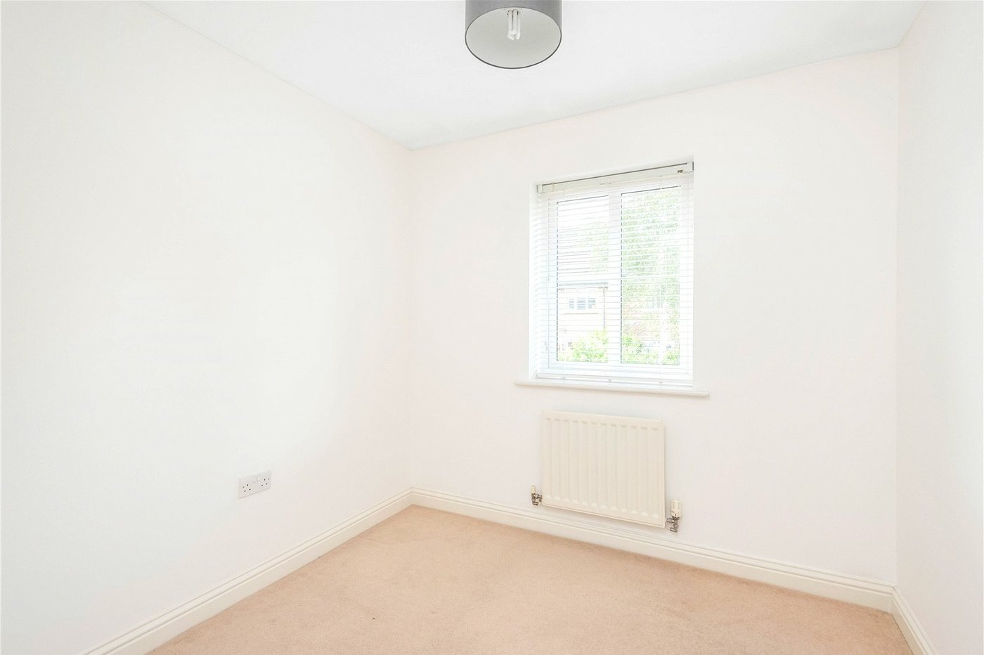 2 bedroom property for sale in West Dartford | Robinson Jackson
