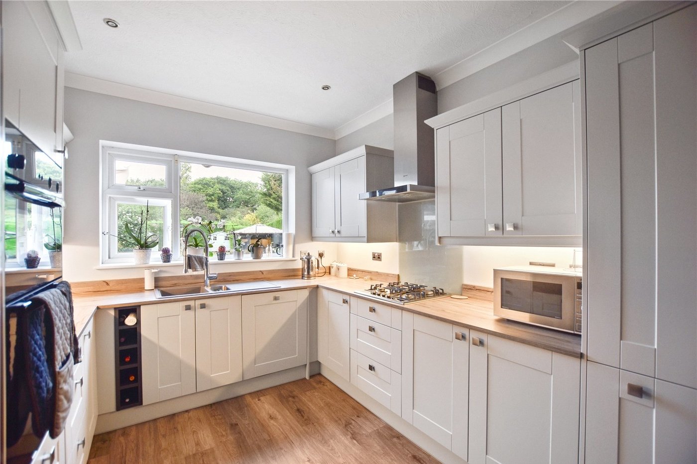 3 bedroom bungalow for sale in Bexley | Robinson Jackson