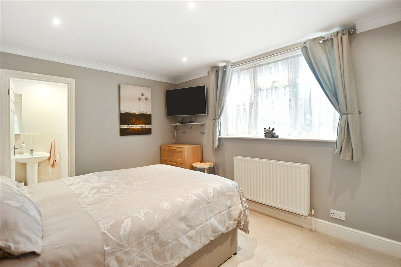 3 bedroom bungalow for sale in Bexley | Robinson Jackson