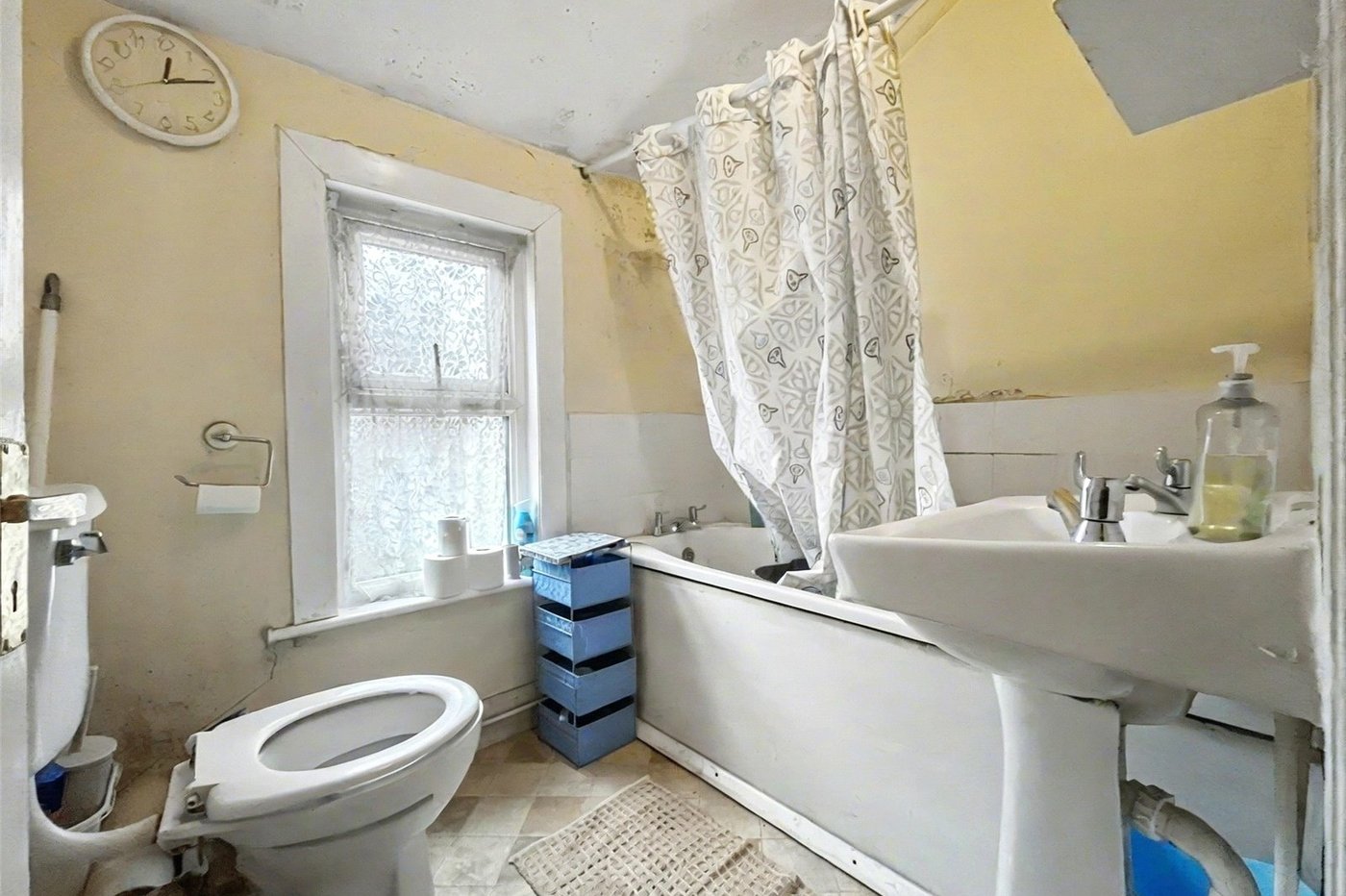 3 bedroom house for sale in Gillingham | Robinson Michael & Jackson