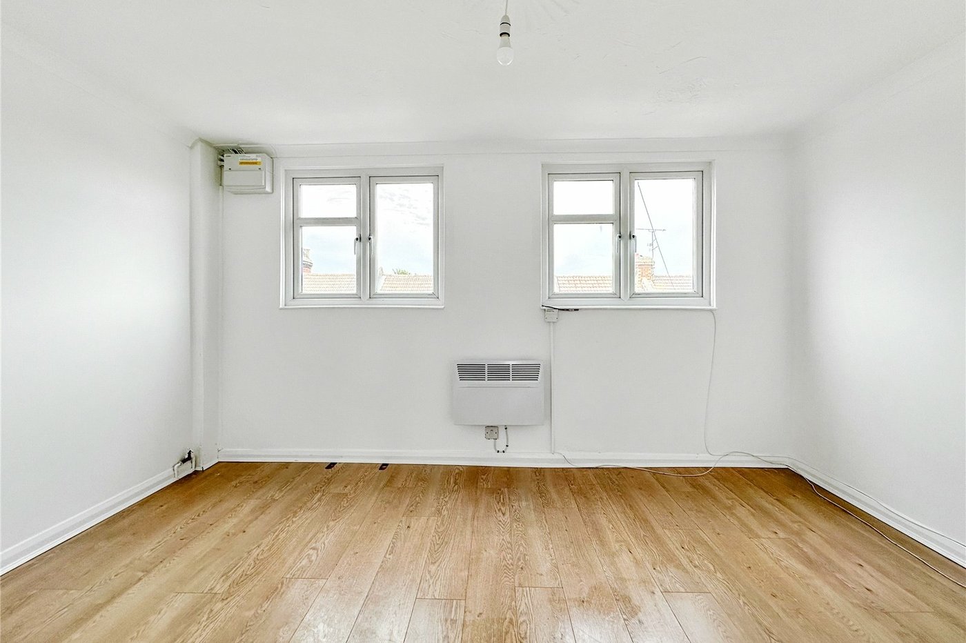 1 bedroom property for sale in Gillingham | Robinson Michael & Jackson