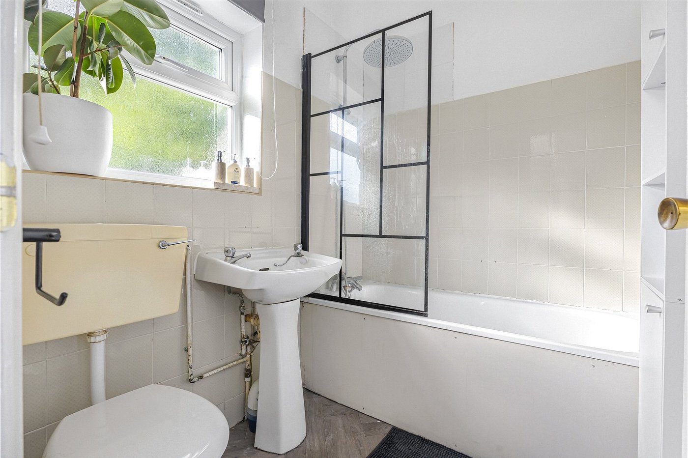 1 bedroom property for sale in Gillingham | Robinson Michael & Jackson