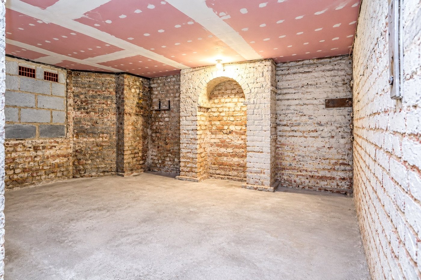 1 bedroom property for sale in Gillingham | Robinson Michael & Jackson