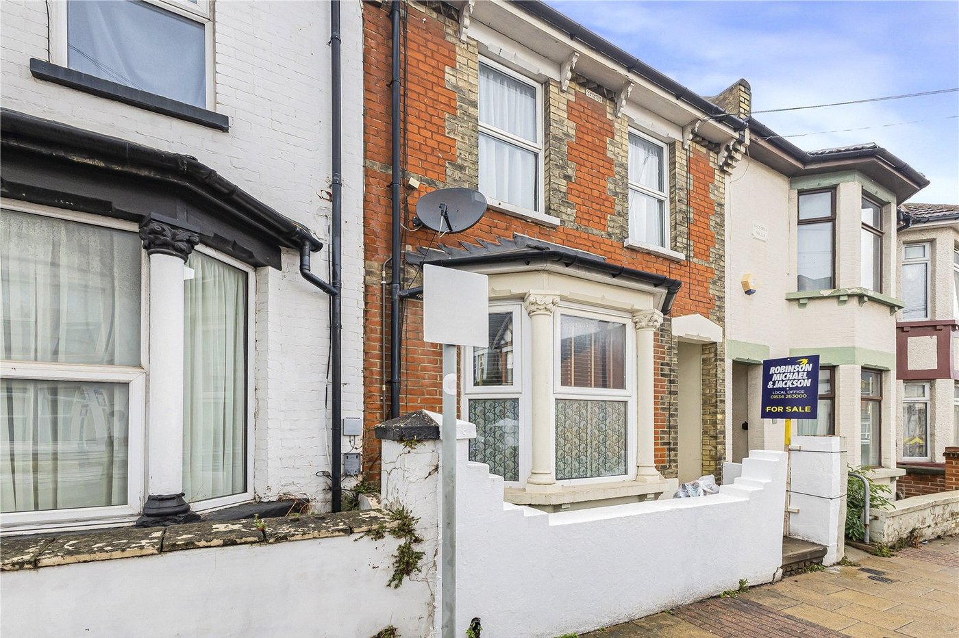 1 bedroom property for sale in Gillingham | Robinson Michael & Jackson