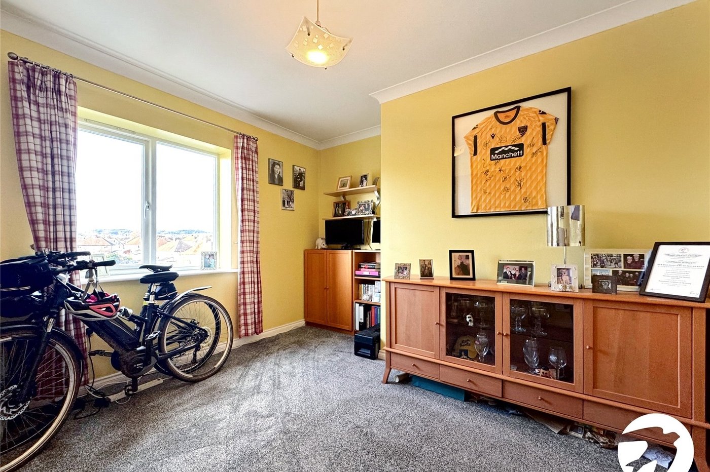 2 bedroom property for sale in Maidstone | Robinson Michael & Jackson