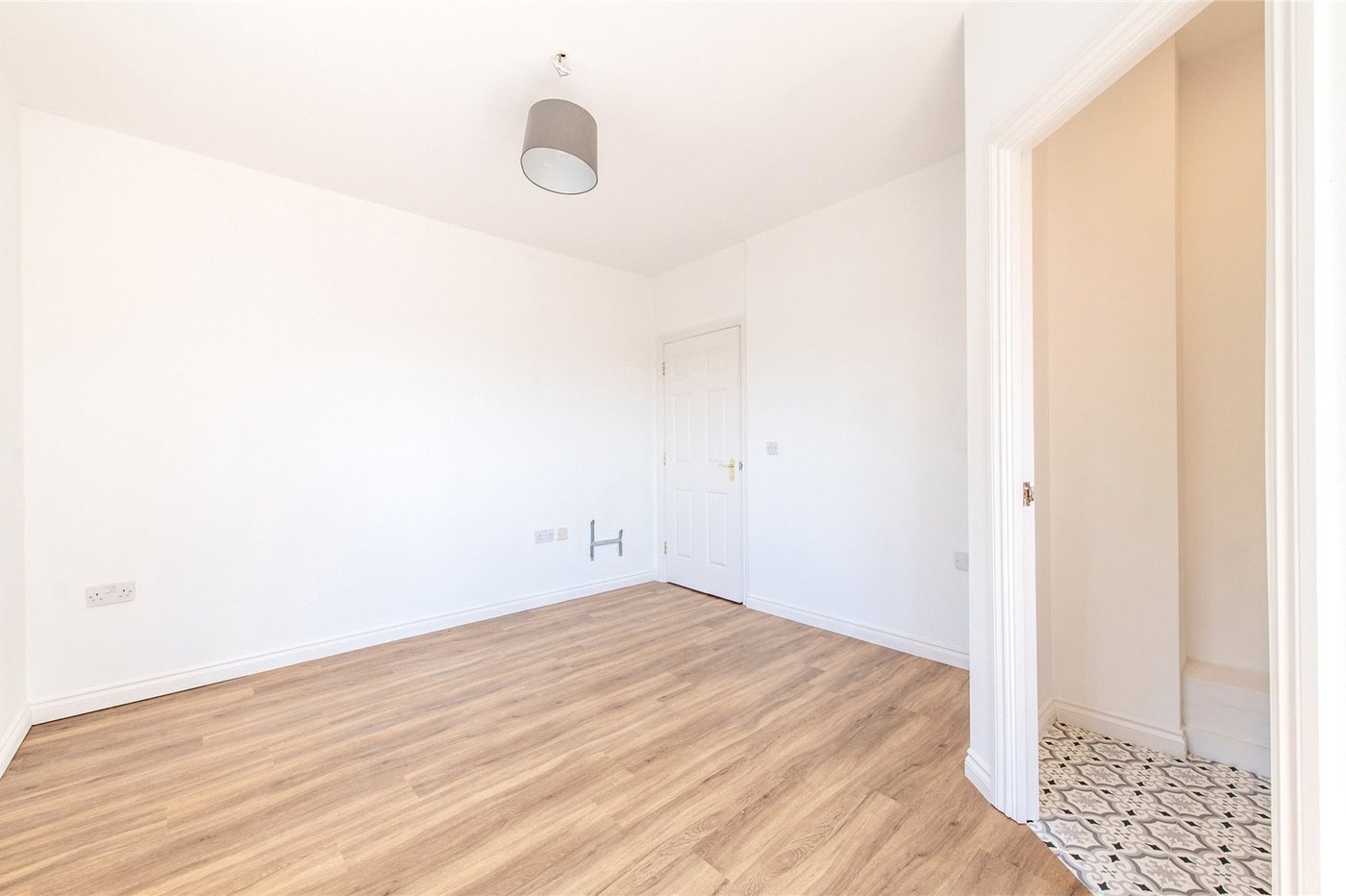 2 bedroom property for sale in Maidstone | Robinson Michael & Jackson