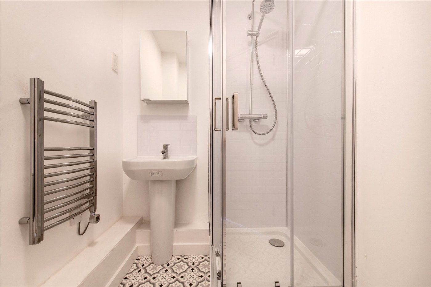 2 bedroom property for sale in Maidstone | Robinson Michael & Jackson