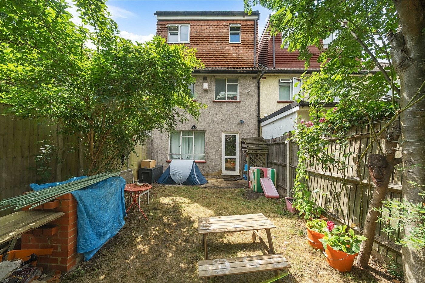 4 bedroom house for sale in London | Robinson Jackson