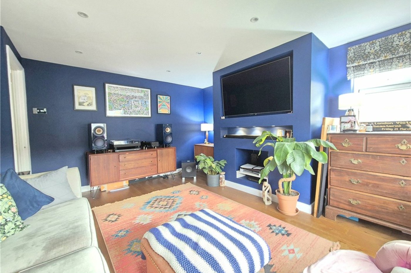 2 bedroom property for sale in Main Road | Robinson Jackson