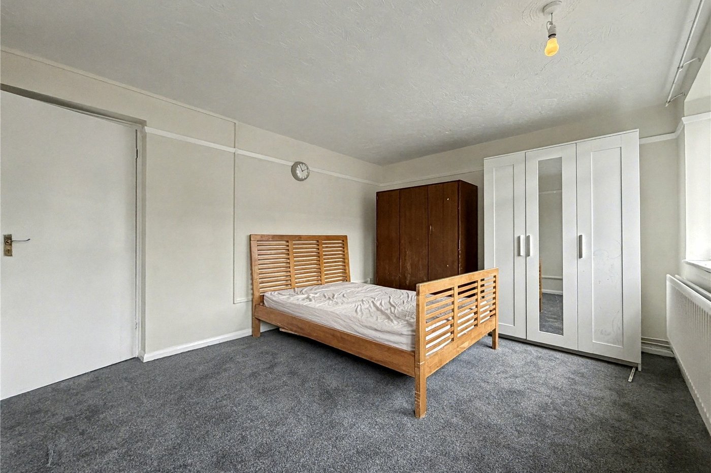 2 bedroom property for sale in Middle Street | Robinson Michael & Jackson