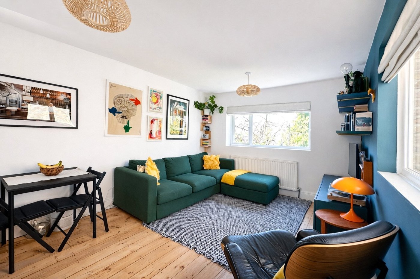 2 bedroom property for sale in London | Robinson Jackson