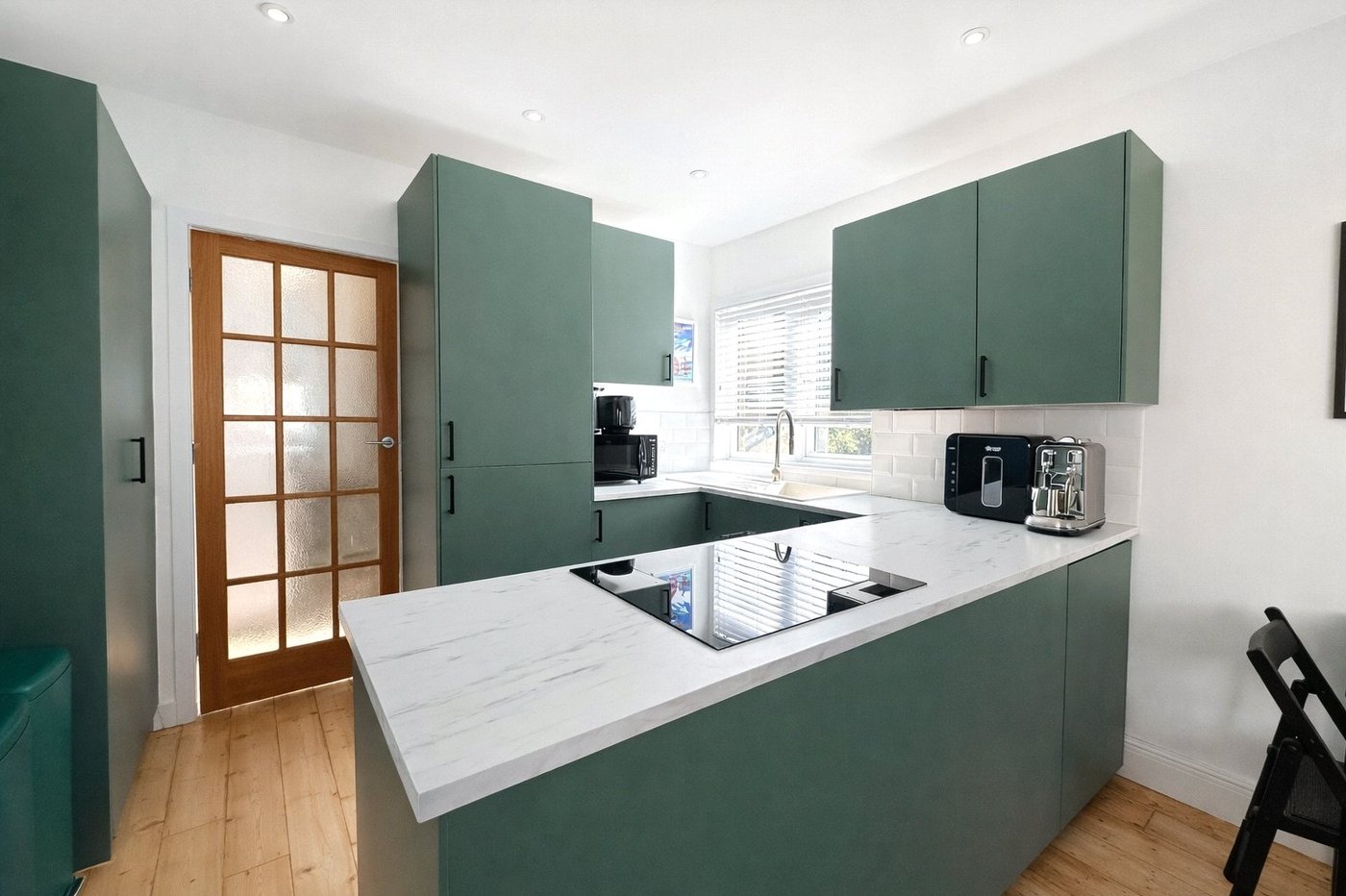 2 bedroom property for sale in London | Robinson Jackson