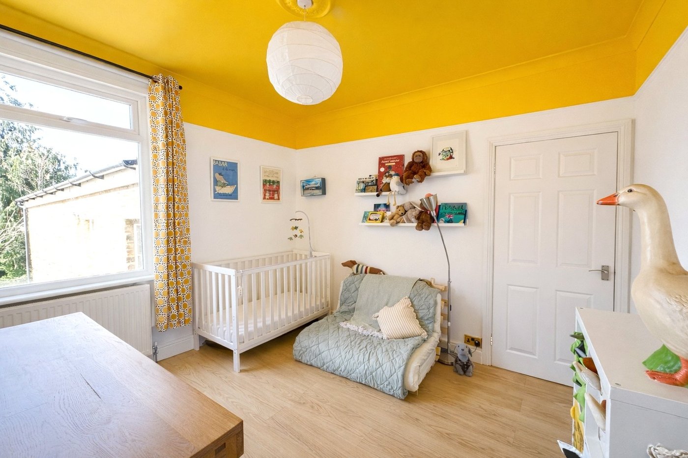 2 bedroom property for sale in London | Robinson Jackson