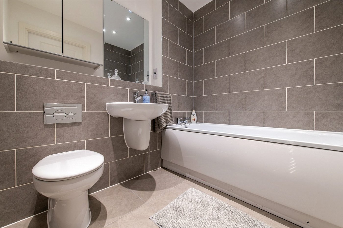 2 bedroom property for sale in Barming | Robinson Michael & Jackson