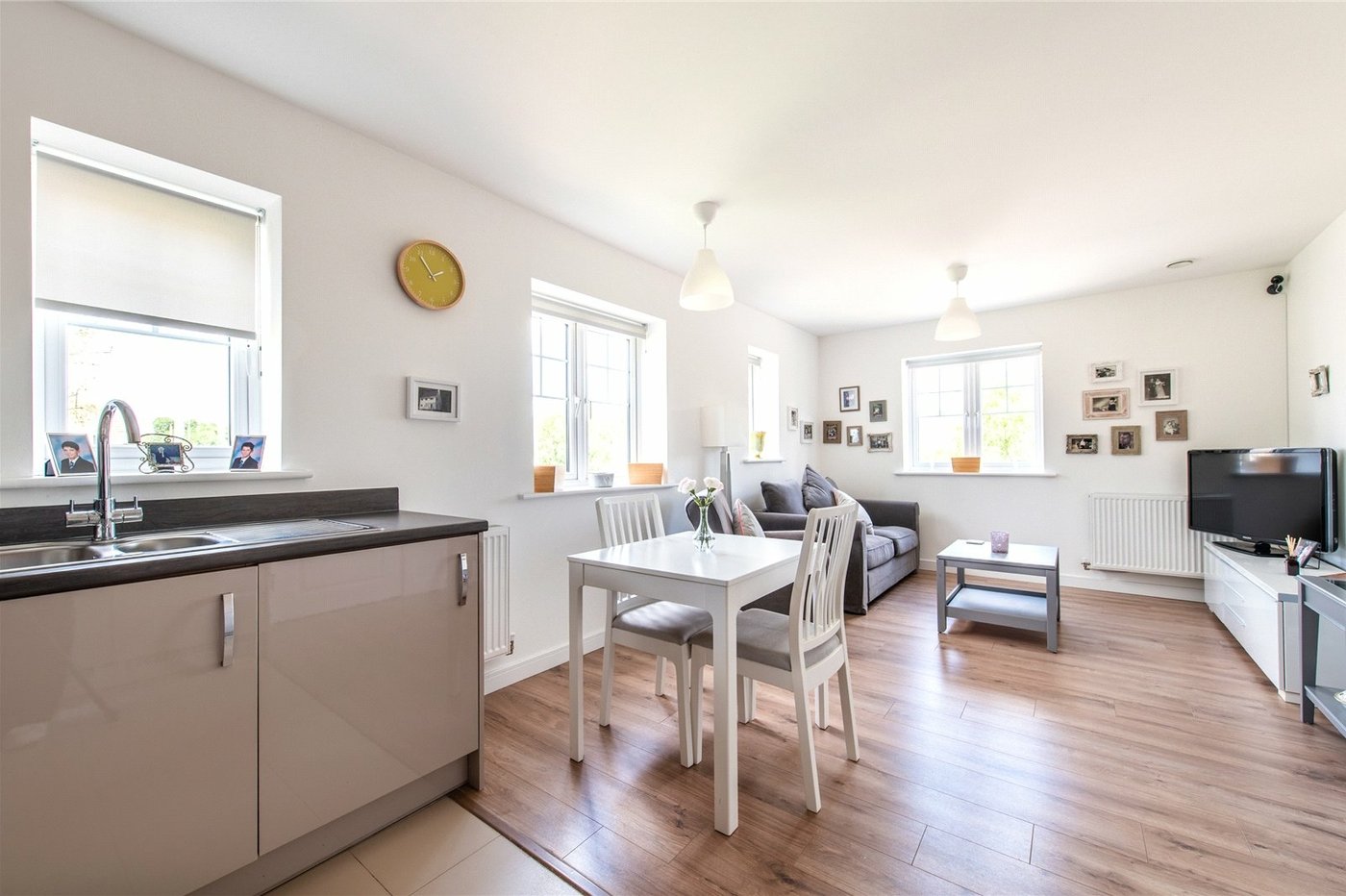 2 bedroom property for sale in Barming | Robinson Michael & Jackson