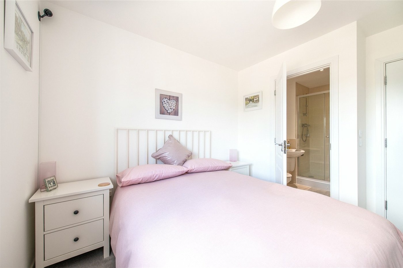 2 bedroom property for sale in Barming | Robinson Michael & Jackson