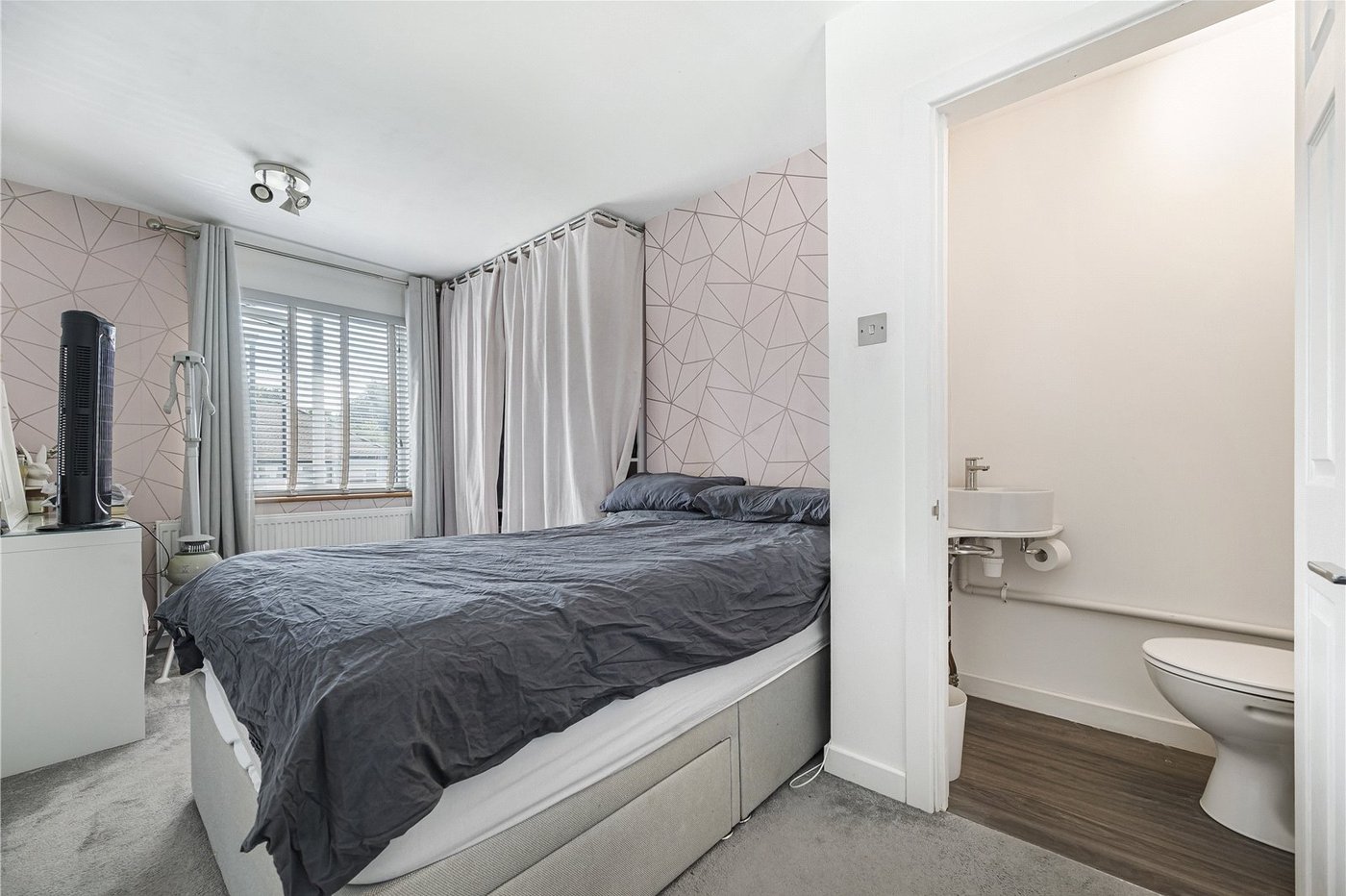 3 bedroom house for sale in Crayford | Robinson Jackson