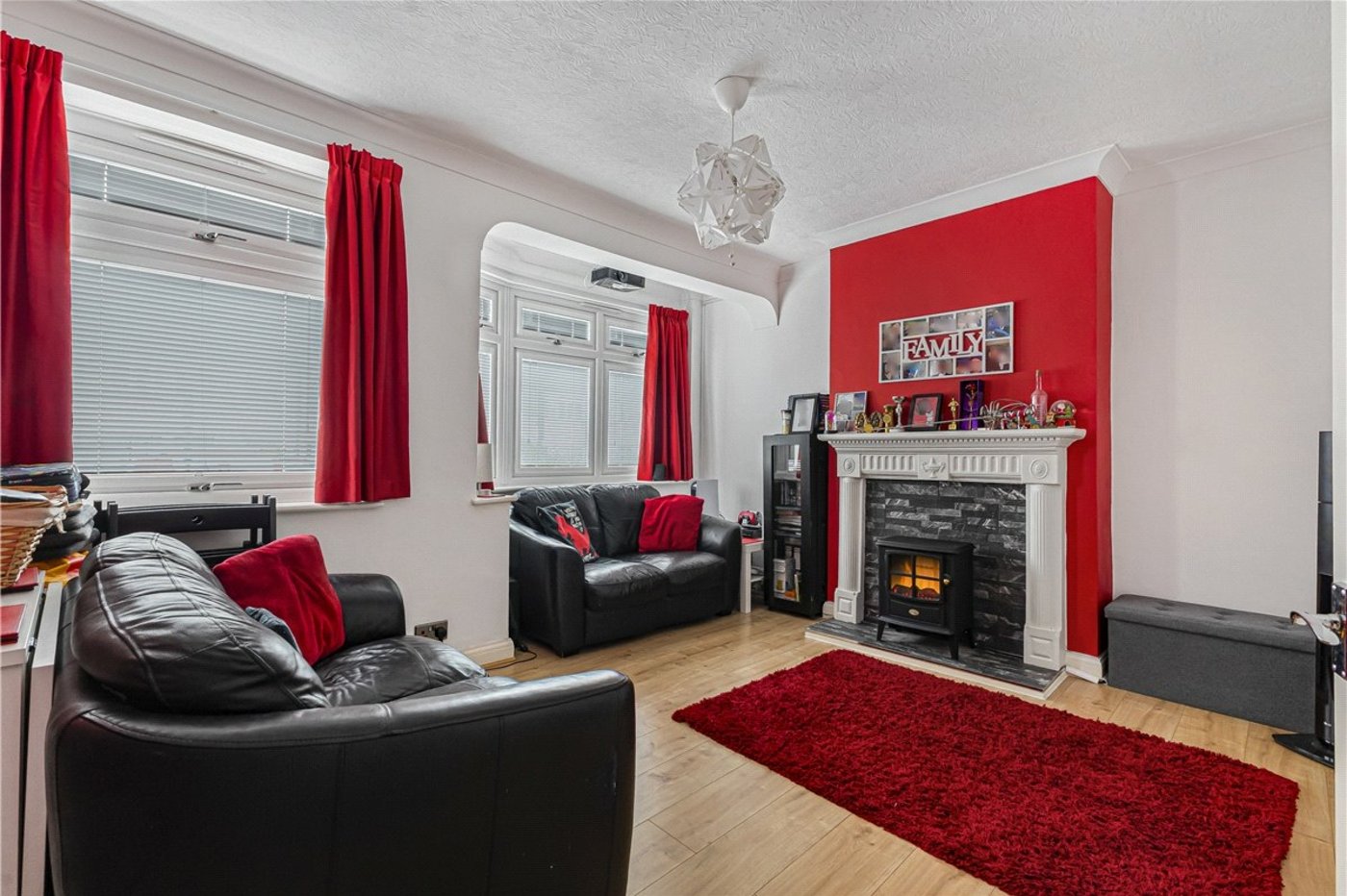2 bedroom property for sale in Orpington | Robinson Jackson