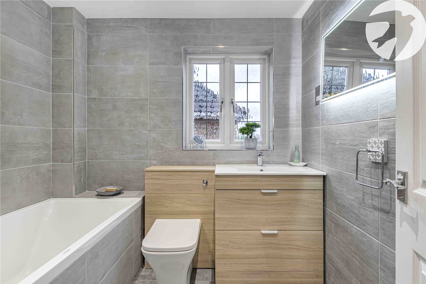 5 bedroom house for sale in Greenhithe | Robinson Jackson