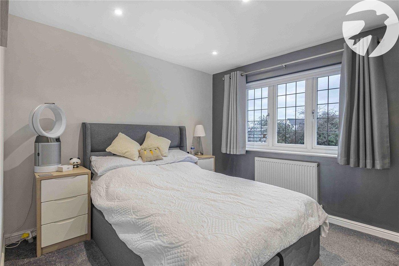 5 bedroom house for sale in Greenhithe | Robinson Jackson