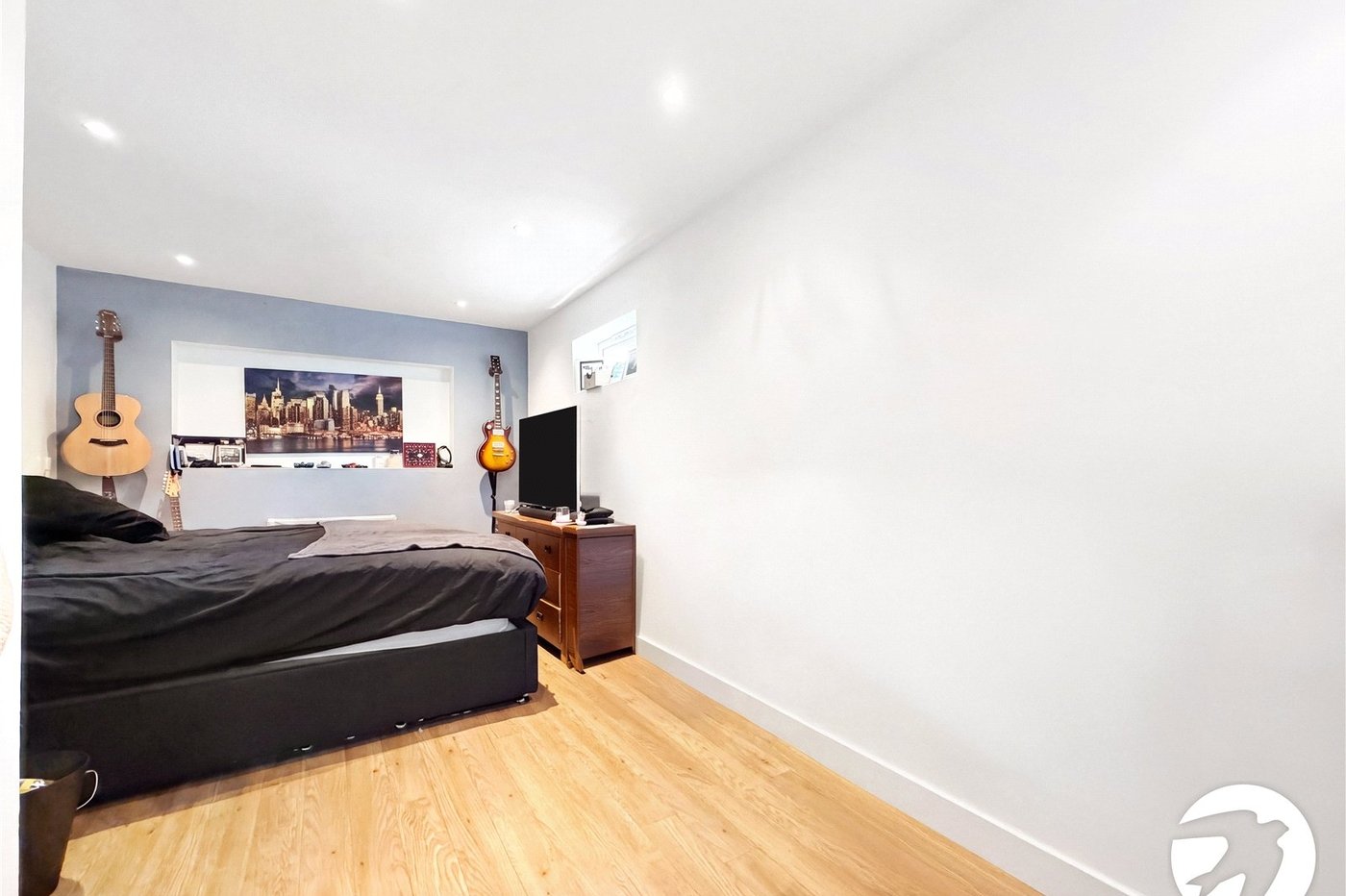 3 bedroom house for sale in Rochester | Robinson Michael & Jackson