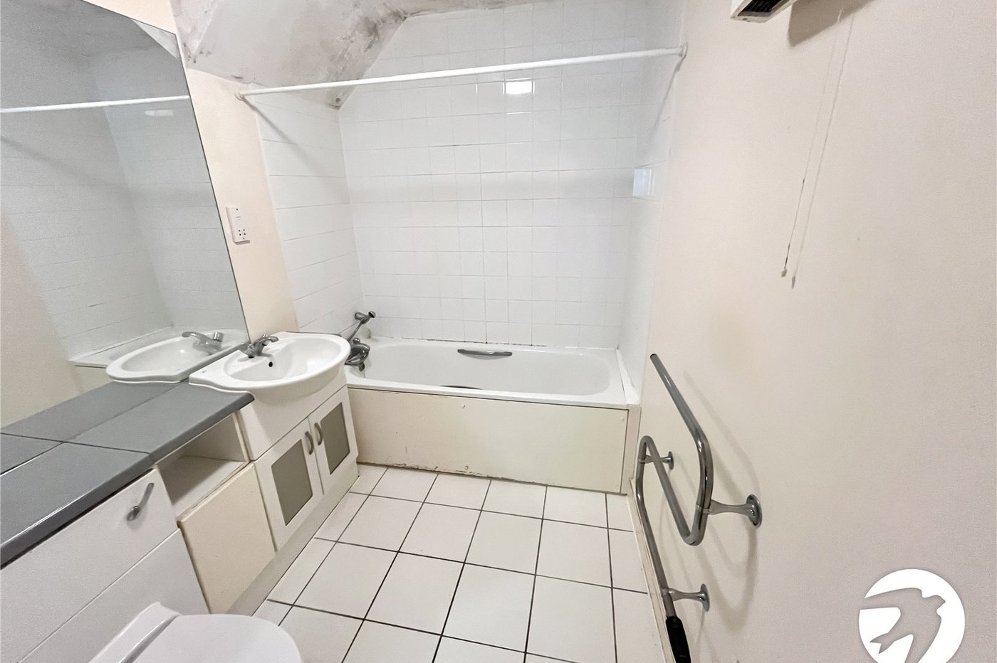 2 bedroom property for sale in Chatham | Robinson Michael & Jackson