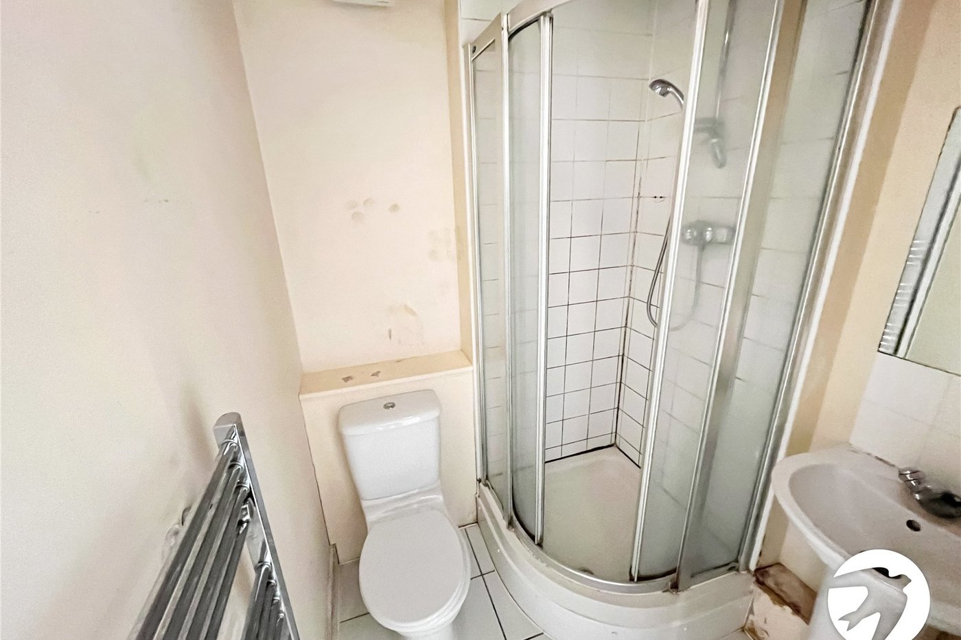 2 bedroom property for sale in Chatham | Robinson Michael & Jackson