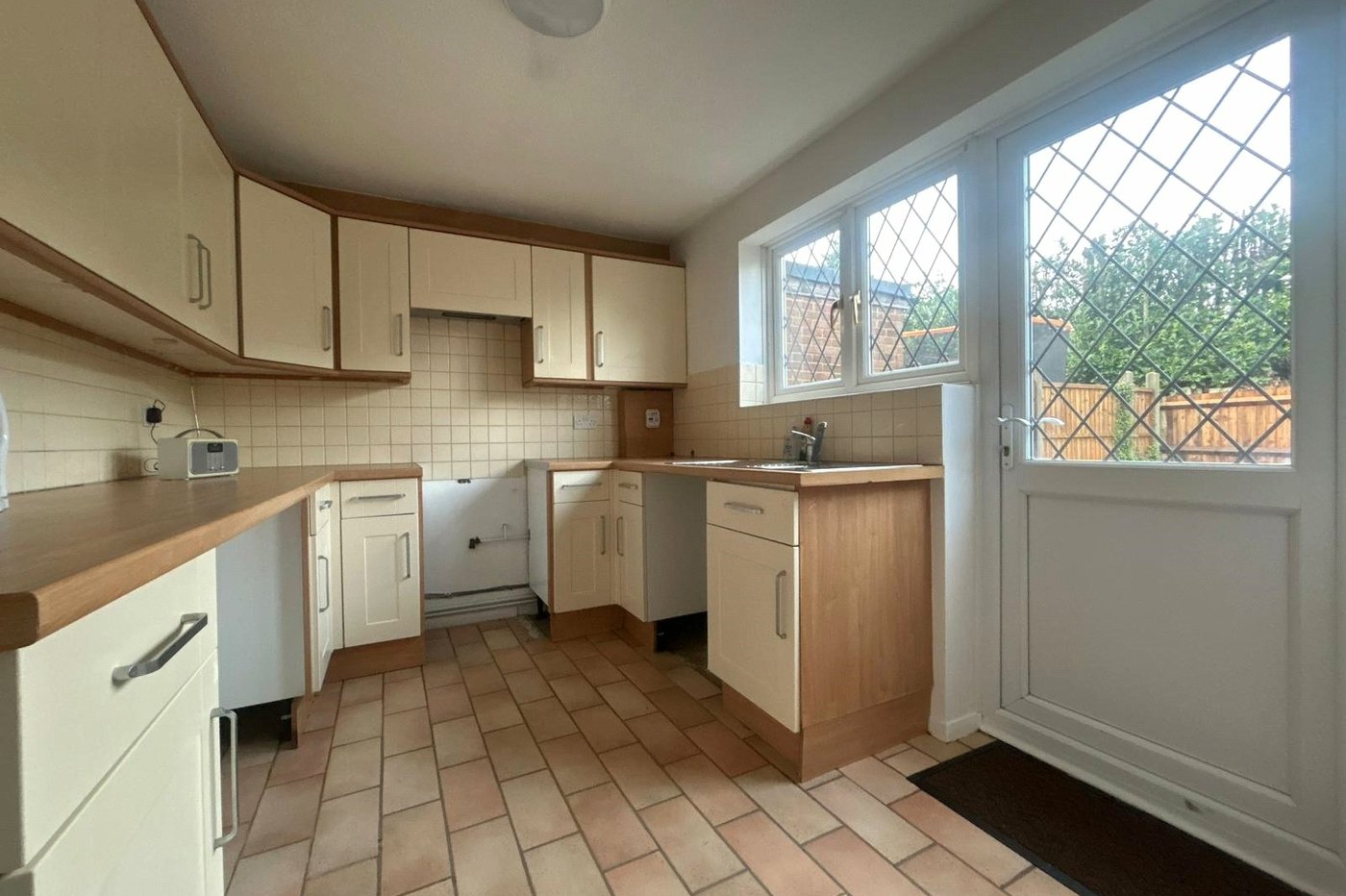 2 bedroom house for sale in Walderslade | Robinson Michael & Jackson