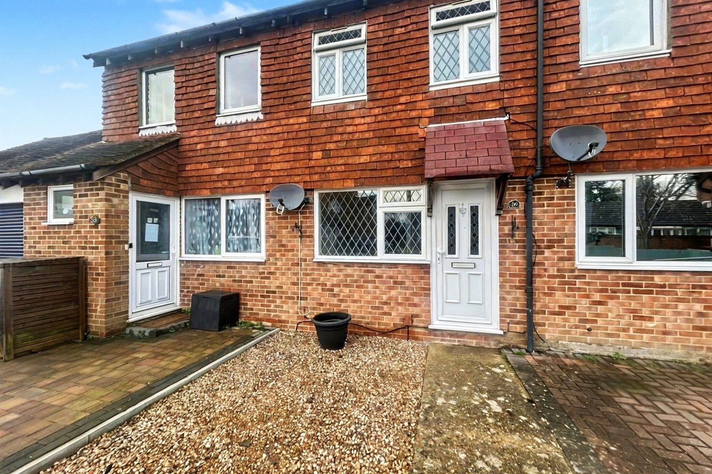 2 bedroom house for sale in Walderslade | Robinson Michael & Jackson