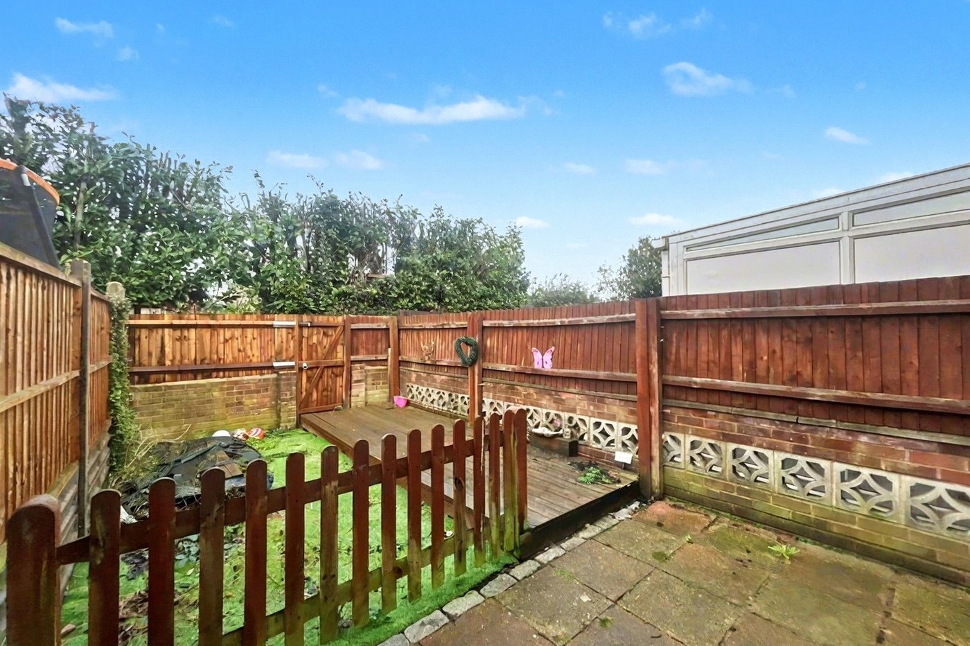 2 bedroom house for sale in Walderslade | Robinson Michael & Jackson