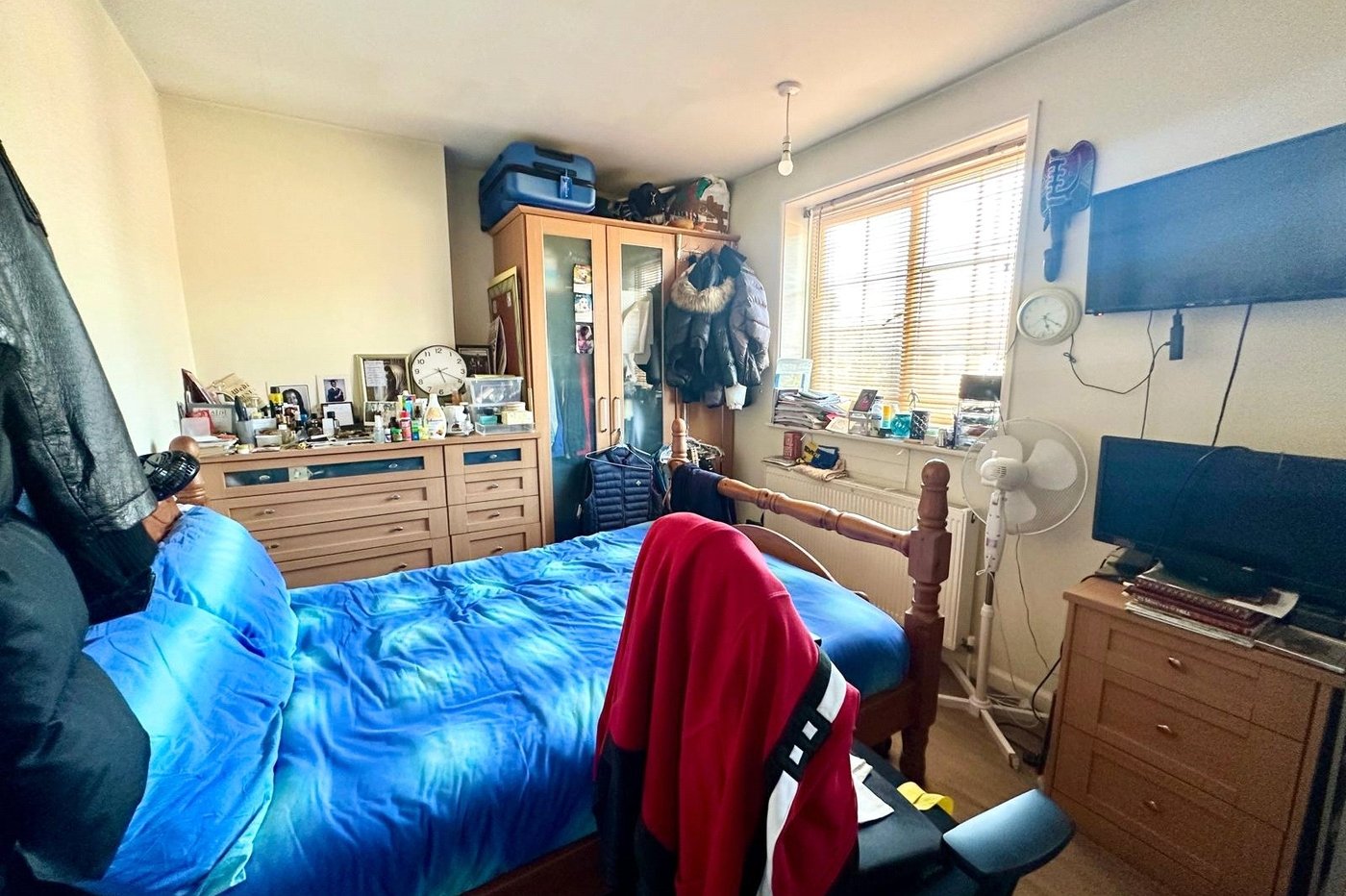 3 bedroom house for sale in London | Robinson Jackson