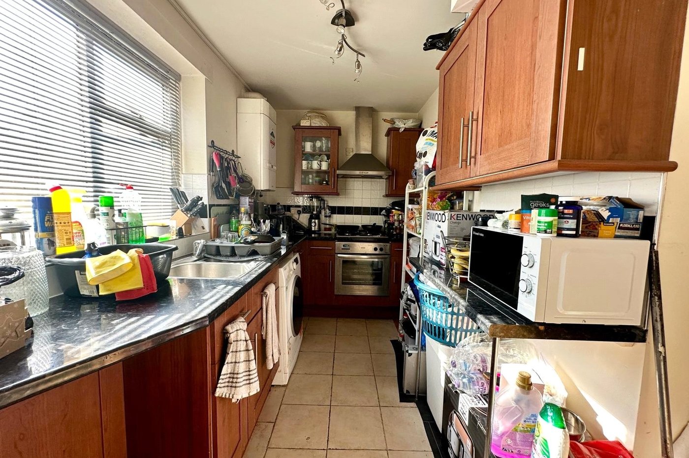 3 bedroom house for sale in London | Robinson Jackson